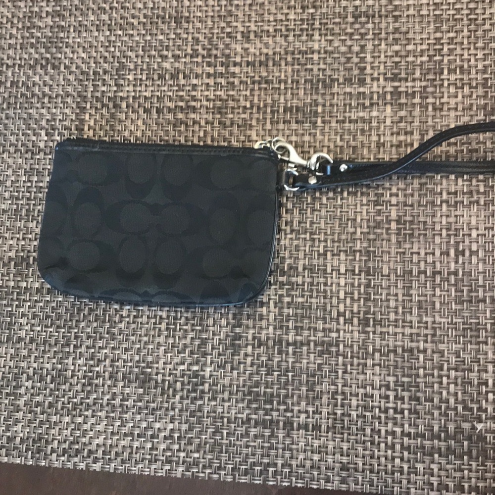 Authentic Coach Clutch - Picture 5 of 6